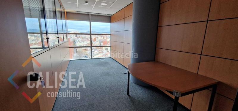 Foto c5c38961-85dd-40f3-912a-c0ca68530ed5. Ufficio in Creu Alta Sabadell