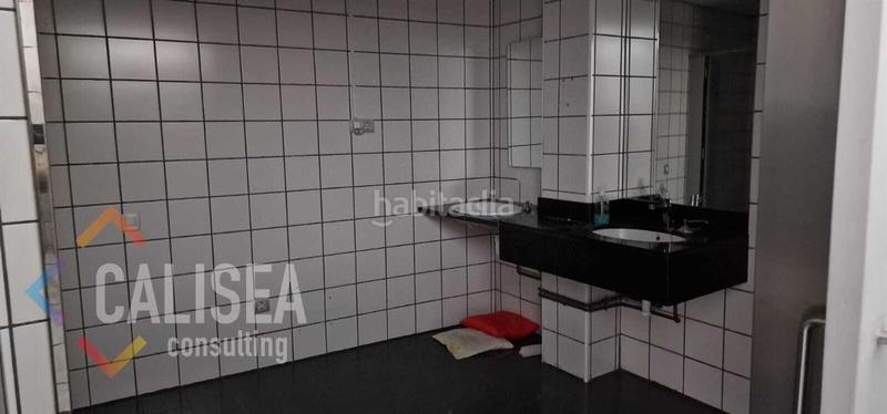 Foto 71082eb3-74b5-4fb9-bee3-85ace5f1034b. Local comercial a Centre Sabadell