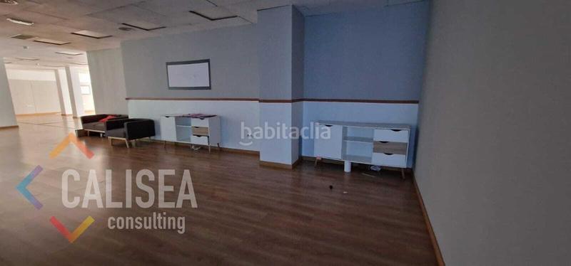 Foto dde05468-83e2-477c-8b95-80f6eba47c0c. Local comercial a Centre Sabadell