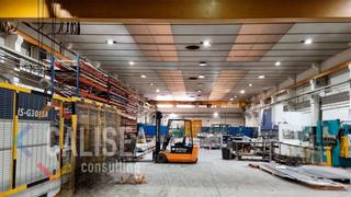 Rent Industrial building in Gràcia