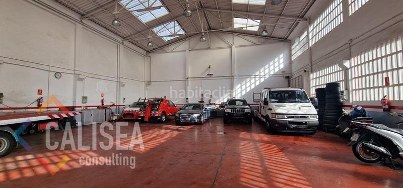 Foto 3c2b11ef-2f11-46fb-8705-51a9e9ca94ee. Rent industrial building in Gràcia Sabadell