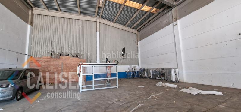 Foto 13925f7a-481f-4bd3-a43f-095df0b63748. Alquiler nave industrial en carrer del llobregat 11 en proceso de rehabilitación en Sant Cugat del Vallès