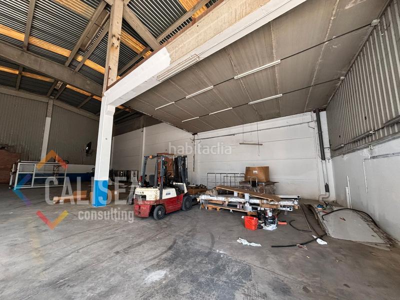 Foto b02d2b2d-098f-44c2-8641-c9051053e7f7. Rent industrial building in carrer del llobregat 11 in Sant Cugat del Vallès