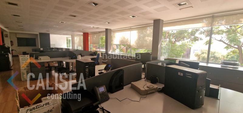 Foto 01b453a3-70f6-4076-87fc-e6ccc35fcc32. Alquiler nave industrial en carrer de cuba 1 comercial con gran imagen y visibilidad en Sabadell