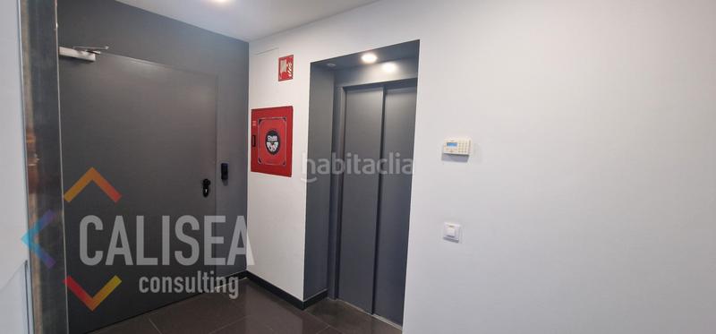 Foto 76ad7acb-3d03-42cb-90c8-23b17e881fc9. Alquiler nave industrial en carrer de cuba 1 comercial con gran imagen y visibilidad en Sabadell