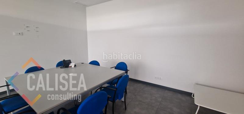 Foto 81780f32-e5b5-4d8d-bc3f-9bbc75460f74. Alquiler nave industrial en carrer de cuba 1 comercial con gran imagen y visibilidad en Sabadell