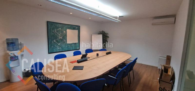 Foto e92d239e-e0b5-406b-b4e7-6ddf990a182c. Alquiler nave industrial en carrer de cuba 1 comercial con gran imagen y visibilidad en Sabadell