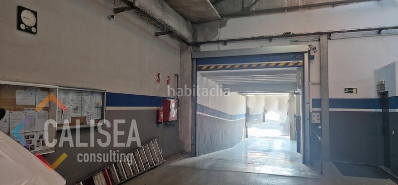 Foto f60a6e56-fde2-42f3-ac81-d836ae7e86d1. Alquiler nave industrial en carrer de cuba 1 comercial con gran imagen y visibilidad en Sabadell
