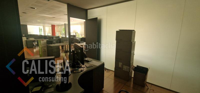 Foto 4a2f7560-b8c8-4736-ae03-0417bd23eb13. Miete fabrikhalle in carrer de cuba 1 in Els Merinals Sabadell