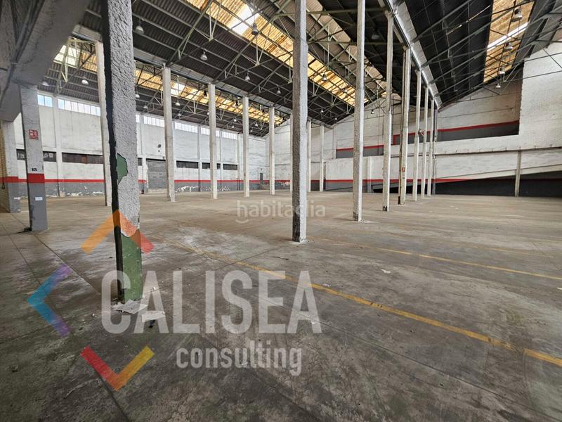 Foto 369cdda1-9c98-4473-b478-cb60cd82bd7a. Lloguer nau industrial a passeig del comerç 72 a Sabadell