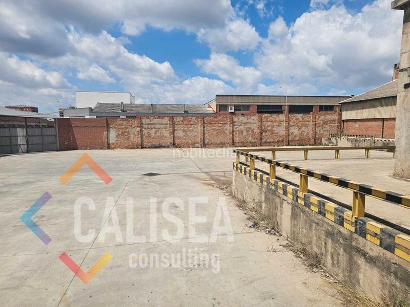 Foto d505d4c9-165d-4dc6-946a-b55e03921662. Lloguer nau industrial a passeig del comerç 72 a Sabadell