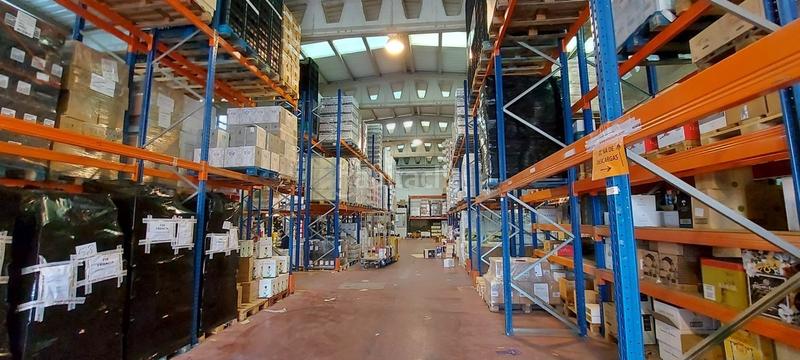 Foto 4223af2a-0930-49e1-9c0c-1bbf4da78e04. Rent industrial building in n/a 57 in Sud-Zona Industrial Castellar del Vallès