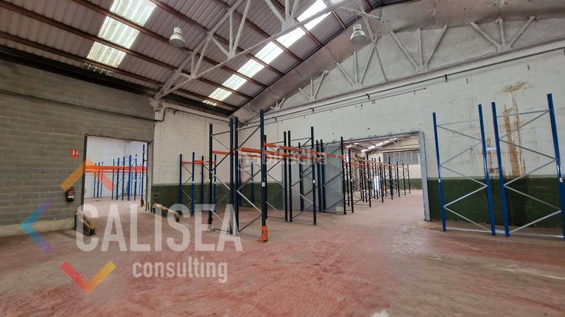 Foto a8fd3cb1-10f3-4f1a-b33e-f90f2a302a29. Rent industrial building in n/a 57 in Sud-Zona Industrial Castellar del Vallès