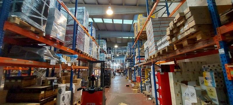 Foto ccfb20c4-94c8-49cb-955e-cc65dbe0a250. Rent industrial building in n/a 57 in Sud-Zona Industrial Castellar del Vallès