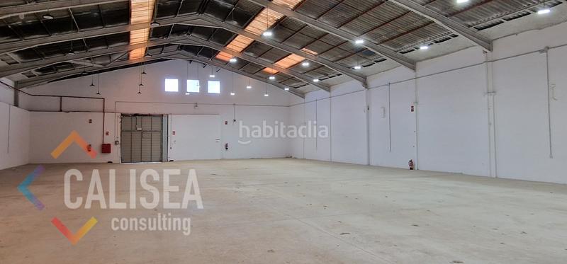 Foto 20bdffcd-305c-49e7-a5f3-4bb4f352edd2. Alquiler nave industrial en carrer cantàbria 9 en Barberà del Vallès