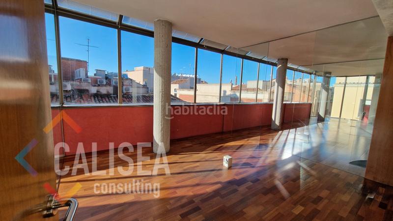 Foto b17abf49-8bf4-49e3-9769-f1caea334140. Rent office space with heating in Centre Sabadell