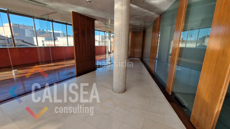 Foto b709f0f0-4d26-471c-a4d6-dc4bbeb6d9d8. Alquiler oficina en Centre Sabadell