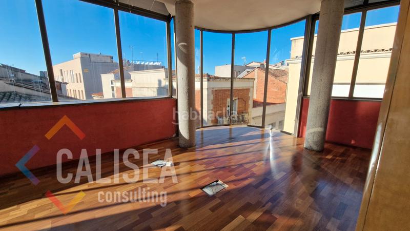 Foto e8cfee90-db5e-4e22-a090-b4d83b77b6a0. Alquiler oficina en Centre Sabadell