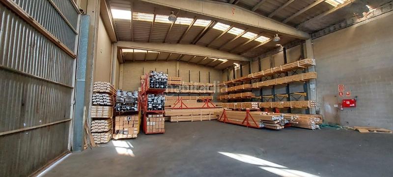 Foto 278d7e7f-ea3e-46b7-90a6-a5c1d18f4931. Alquiler nave industrial en n/a 27 cantonera diafana para entrar!!! en Sabadell