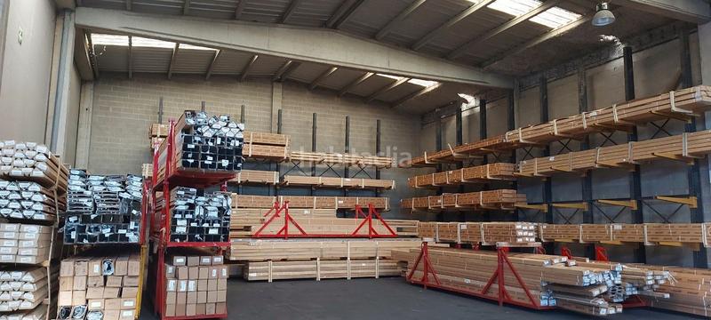 Foto ff63f322-d629-4471-a7ad-8a112d42e580. Rent industrial building in n/a 27 in Can Roqueta Sabadell