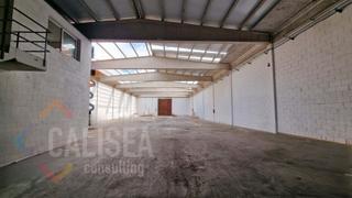 Location Bâtiment à usage industriel à Carrer de can camps 7. En rehabilitación con amplios patios