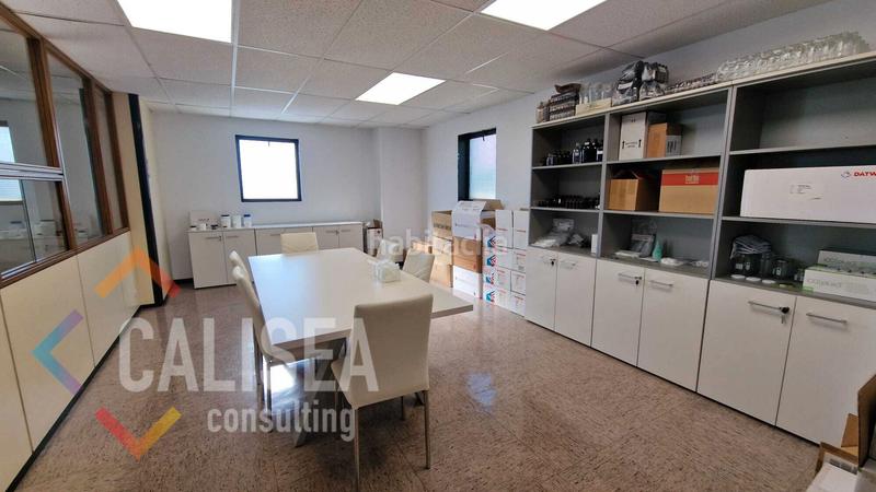 Foto 34394722-7326-4fc7-968e-4eda0cbc8496. Alquiler nave industrial en carrer dels països catalans 2 en perfecto estado en Castellbisbal