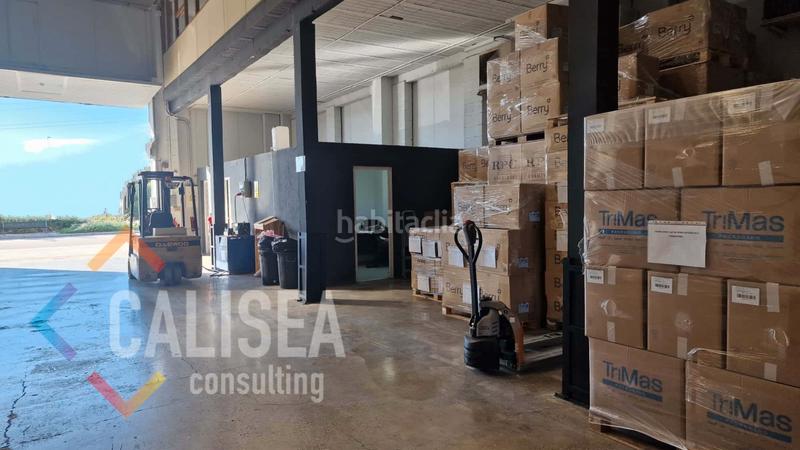 Foto 7f2ddc88-52ec-43e1-8c89-7cbe9c34a527. Alquiler nave industrial en carrer dels països catalans 2 en perfecto estado en Castellbisbal