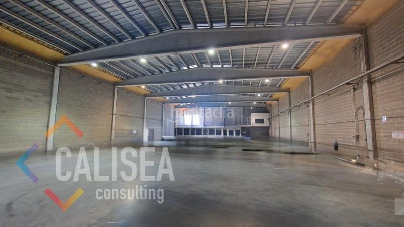 Foto 3f1c33c5-681d-49e6-8805-a812b9c0feb9. Rent industrial building in avinguda de Can Roqueta 1 in Sabadell