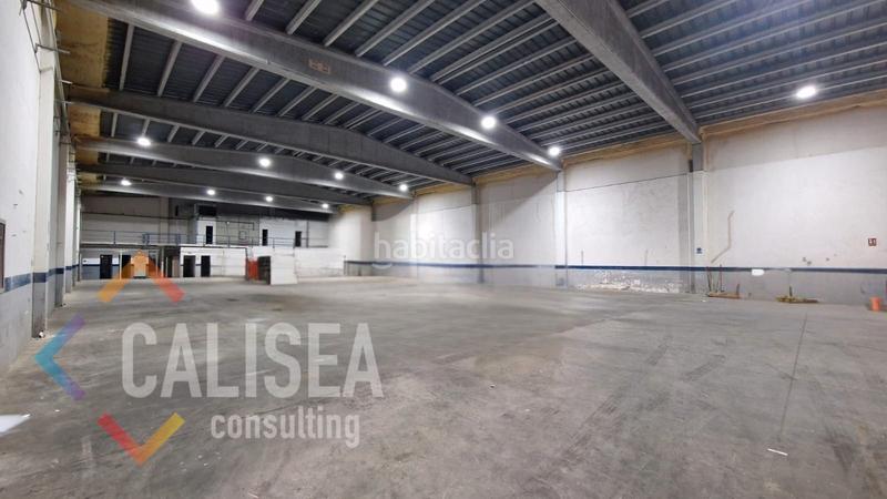 Foto 609158b1-2e42-4ef2-8bb1-bef172bec85c. Rent industrial building in avinguda de Can Roqueta 1 in Sabadell