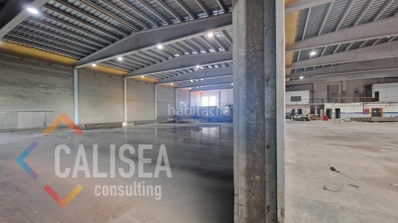 Foto c4b72117-2591-4f6c-9c8a-52e06d95f6cb. Rent industrial building in avinguda de Can Roqueta 1 in Sabadell