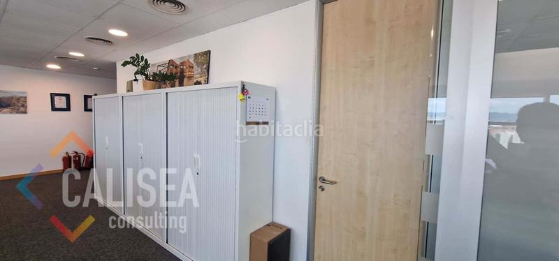 Foto 46439200-b50d-4a2f-8781-7d638a32f3fe. Rent office space in avinguda de francesc macià 60 in Sabadell