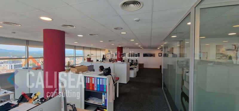 Foto 9b9d53a3-ab2e-49e1-acae-6b5a9288a037. Rent office space in avinguda de francesc macià 60 in Sabadell