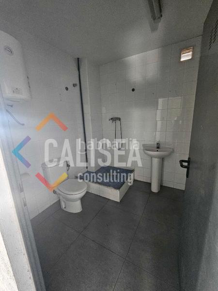 Foto 4c742186-10ae-4962-a169-3f99b013abc7. Nau industrial a avinguda del vallès 81 a Can Parellada Terrassa