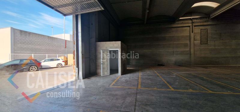 Foto 73edba21-ce39-4945-ac59-e739e4ebe39d. Nau industrial a avinguda del vallès 81 a Can Parellada Terrassa