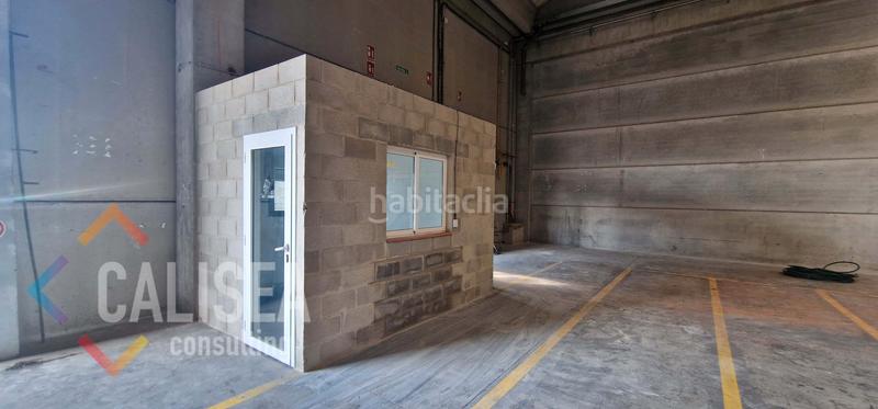 Foto 7def799f-d67b-48d1-b240-6d8ee7b27377. Nau industrial a avinguda del vallès 81 a Can Parellada Terrassa