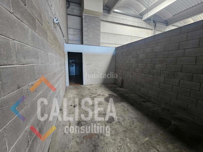 Foto 9a07083d-c87c-4728-b180-5bb1c117f1dd. Nau industrial a avinguda del vallès 81 a Can Parellada Terrassa