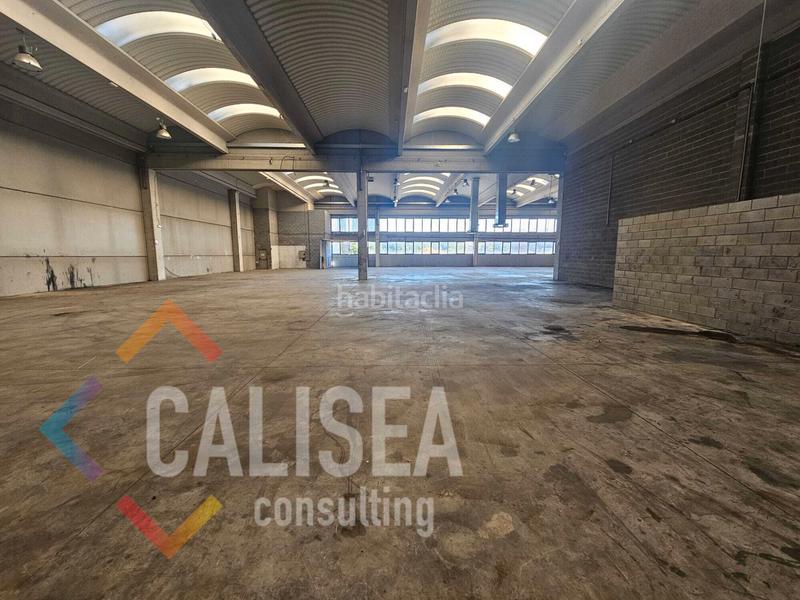 Foto a8fa900c-ca3d-49d2-a4cb-53359177af40. Nau industrial a avinguda del vallès 81 a Can Parellada Terrassa