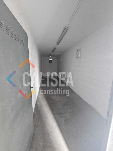 Foto cf93a7a9-f130-4d59-b85f-8a43acaa122c. Nau industrial a avinguda del vallès 81 a Can Parellada Terrassa