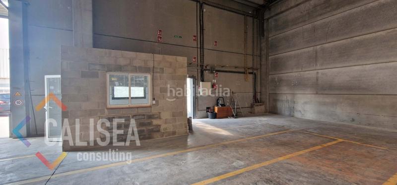 Foto f0b0fae6-eded-43dc-bf7e-5d870bd1454f. Nau industrial a avinguda del vallès 81 a Can Parellada Terrassa