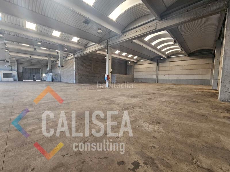 Foto fae89c32-fd64-4128-af74-531d895a4888. Nau industrial a avinguda del vallès 81 a Can Parellada Terrassa