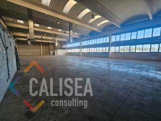 Nave industrial  Avinguda del vallès 83. Completamente diafana para entrar
