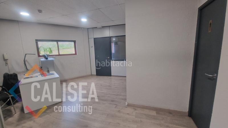 Foto 7c9c264d-cfe7-411a-97e2-64102096ea3b. Alquiler nave industrial en carrer de mogoda 2 cantonera en recinto privado en Barberà del Vallès