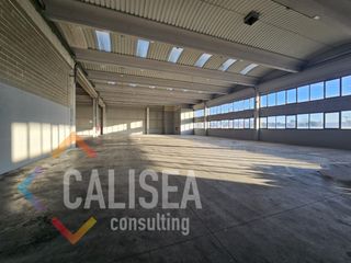 Miete Fabrikhalle in Avinguda del vallès 86. Completamente diafana para entrar