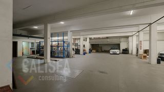 Miete Fabrikhalle in Carrer de moratín 65. Ideal para almacén