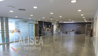 Rent Industrial building in Carrer la post 5. Con gran imagen corporativa