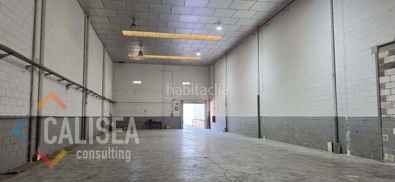 Foto c03b28e7-c4fc-441f-bba0-fc5d1031565c. Location bâtiment à usage industriel dans carrer de guifre el pilós 2g dans Polinyà