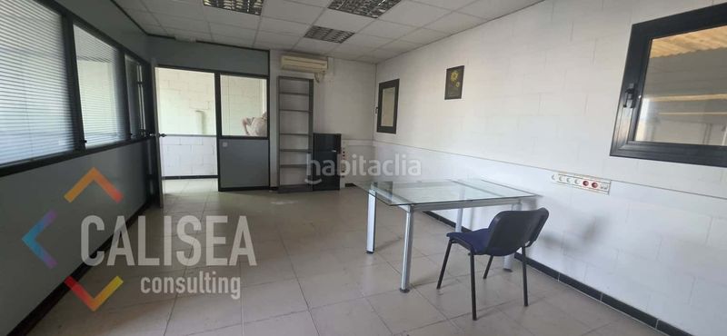 Foto c21fa922-f1c0-4320-aab9-f0d4ce28cf19. Location bâtiment à usage industriel dans carrer de guifre el pilós 2g dans Polinyà