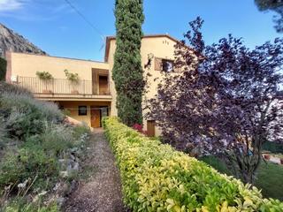 Casa aparellada a LEstartit Poble