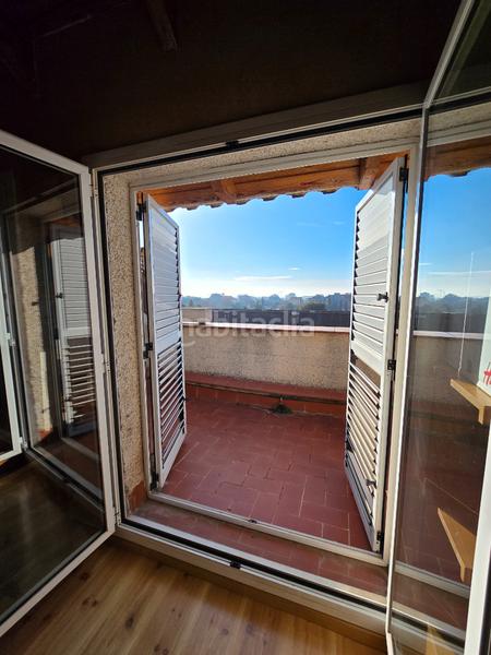 Foto 2f882af1-5475-4a11-abbe-f65ebb386073. Duplex con riscaldamento parcheggio in La Mallola Esplugues de Llobregat