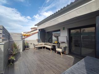 Dachwohnung  Carrer de còrsega